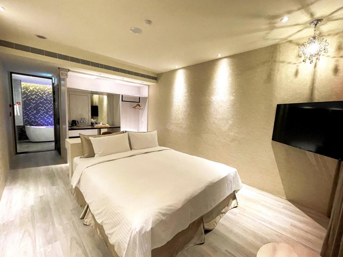 Fifth Avenue Motel 타이중 외부 사진
