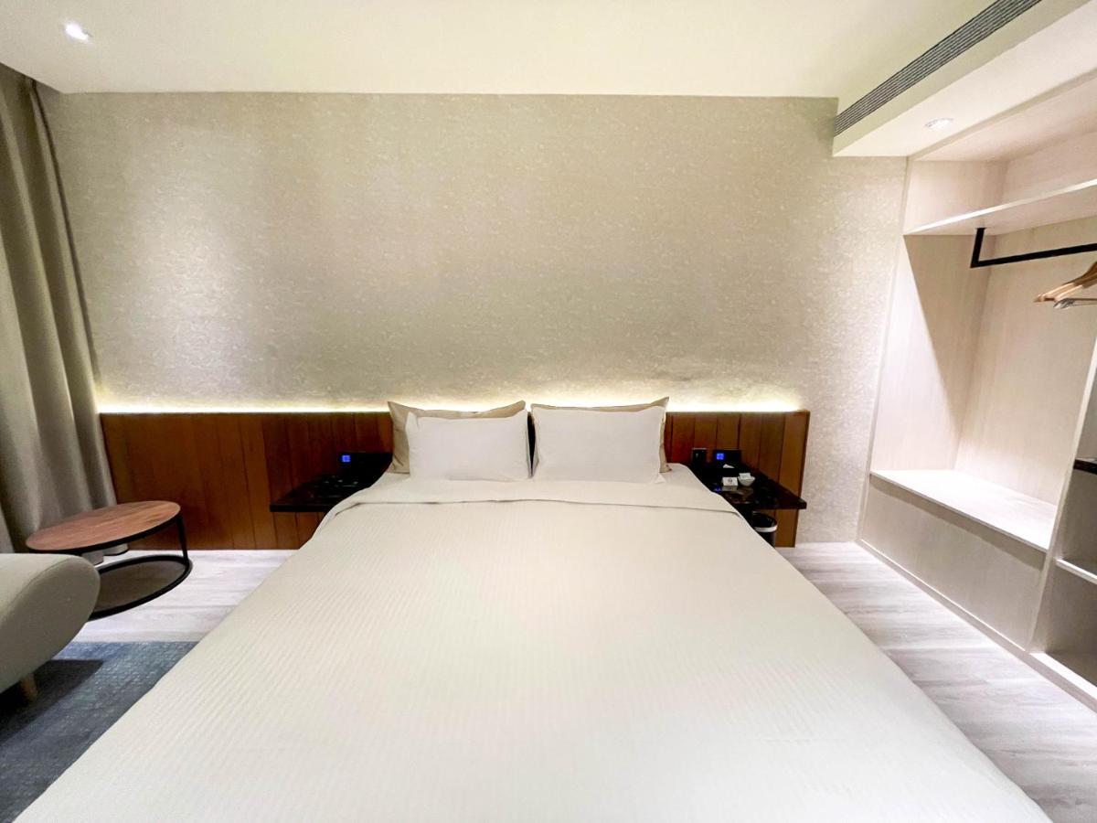 Fifth Avenue Motel 타이중 외부 사진